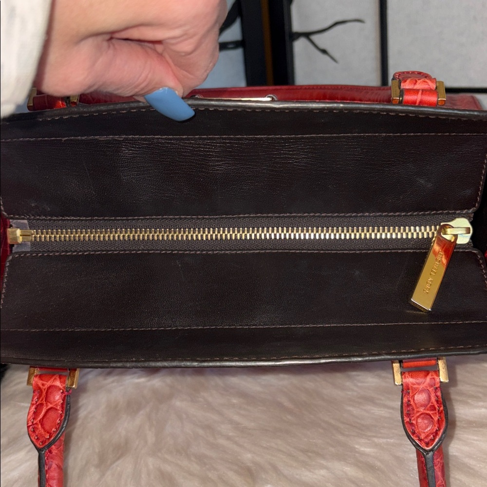 Michael Kors Collection GIA Satchel - Picture 9 of 13
